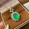 Collar para mujer con colgante bañado en plata con figura de Buda de calcedonia blanco hielo, diseños de hoja y calabaza, ágata y jade de Maitreya