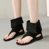 Sandálias de Couro com Fivela e Salto Bloco Estilo Retrô com Dedos Separados para Mulheres 2026 Verão Botas de Equitação de Cano Médio Bota de Cano Curto com Salto Médio e Dedos Separados para Uso de Duas Formas