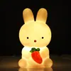 Luz de Noche de Dibujos Animados Linda Flor Conejo Lámpara de Mesa de Noche Adornos de Escritorio Iluminación Luz de Ambiente para Estudiantes Chicas Juguetes Luminosos