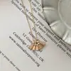 Collar Colgante de Flor Pequeña Abanico Incrustado con Diamantes de Plata de Ley S925 para Mujer Lujo Ligero Retro Diseño de Nicho de Gama Alta Cadena Clavicular Más Vendida
