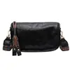 Bolsa transversal de couro macio com alça larga, estilo étnico retrô, transfronteiriça, bolsa tipo travesseiro, bolsa de ombro moderna para o dia a dia, bolsa feminina versátil