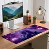 Tapete de Mouse Grande Estilo Anime Popular, Bordas Costuradas de Precisão, Base de Borracha Antiderrapante para Mesa, Personalizável com Seu Próprio Design