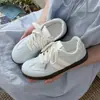 Zapatillas deportivas para niñas estilo coreano, ligeras y antideslizantes, colección otoño 2026, zapatillas casuales de moda de caña baja con lunares para estudiantes