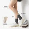 Meias Finas e Confortáveis para Primavera e Verão com Estampa Floral Pequena, Elásticas, Jovens e Fofas, Meias de Cano Médio, Versáteis, Modernas e Duráveis para Mulheres