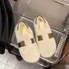 Calzado de invierno para mujer para exteriores, nuevo estilo de moda 2026, mocasines slip-on forrados de polar con diseño de media pantufla y soporte en el talón
