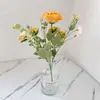 Envío Gratis Estilo Europeo Ramo de Rosas de Simulación 5 Tenedores Decoración Floral para el Hogar Sala de Estar Hotel Escritorio Flor de Seda Transfronterizo