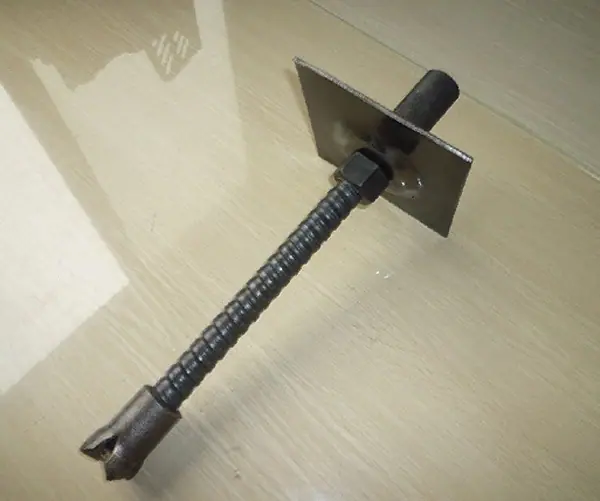 自进式锚杆1