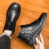 Atacado de Sapatos Masculinos, Sapatos de Couro Lisos Simples, Sapatos Masculinos do Mesmo Estilo, Quentes, Confortáveis, Leves, Versáteis Sapatos Masculinos de Algodão, Comércio Exterior