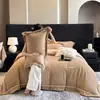 Novo conjunto de cama de quatro peças de veludo de leite espesso, quente e em relevo de alta qualidade, conjunto de três peças de lençol e capa de edredom de inverno de luxo leve