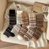 Nuevos Calcetines Gruesos y Cálidos Estilo Otoño/Invierno para Hombres y Mujeres, de Media Pantorrilla, Más Gruesos, Bucle de Felpa, Estilo Bosque Retro, Estudiante, Estilo Pareja, Calcetines Gruesos