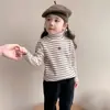 Ropa de Invierno para Bebé Niña 2026 Nueva, Suéter Grueso a Rayas, Cuello Semi Alto, Ropa Interior de Forro Polar, Estilo Otoño/Invierno