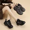 Bestseller de Douyin Zapatos de Papá para Mujer Estilo Nuevo Otoño/Invierno Felpa Gruesa Suela Gruesa Antideslizantes Zapatos de Senderismo para Exteriores Cordón Estilo Montaña Zapatos Casuales