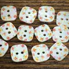 Botones Cuadrados Pequeños Florales de Concha Natural Vintage para Costura Hecha a Mano, Ropa de Muñecas, Coleteros y Botones para Diario DIY
