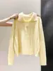 Suéter de punto tipo polo coreano para mujer, con diseño de tres botones, tela suave y cómoda, corte corto y holgado, y estilo dulce de manga larga, perfecto para otoño e invierno.
