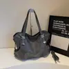 Bolso de Mujer 2026 Primavera Nuevo Estilo Bolso Tote para el Trabajo Retro Europeo y Americano Bolso de Hombro Cruzado de un Solo Hombro Gran Capacidad Bolso Sencillo para el Brazo