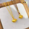 Oro Arena Antiguo Gato Lindo Lingote Pequeño Colgante Mini Bolso Candado Pequeño Collar Regalo de Alta Gama para Novia de Mujer