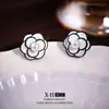 Pendientes de plata con luz de aguja, de lujo, de circonita negra de alta gama, con un toque de amor, pendientes geométricos de temperamento nicho, con un diseño único y sentido del humor.