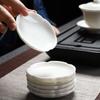 Portavasos de Té Porcelana Blanca Posavasos Pequeño Portavasos Cerámica Jade Sebo Juego de Té Kung Fu Taza de Té Cero Combinación Almohadilla Creativa Aislamiento Térmico
