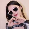 Gafas de Sol para Mujer de Moda Multicolor de Nuevo Diseño en Forma de Corazón Gafas de Sol Corazón de Tendencia Europeas y Americanas Gafas para el Día de San Valentín Fabricante Venta al por Mayor
