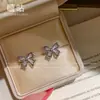 TH0492 Brincos de Prata S999 Estilo Coreano Borboleta com Zircônia, Design Único, Brincos Super Elegantes e de Alta Qualidade para Primavera e Verão