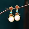 Elyuan antigo esmalte banhado a ouro Ping An Fu Lu cabaça incrustada imitação jade branco verde pinho tribunal brincos de pino vintage