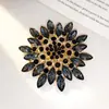 Broche de Girasol de Lujo Europeo y Americano, Broche de Copo de Nieve Acrílico de Moda Más Vendido Transfronterizo, Accesorio de Pin para Solapa