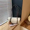Bolso tipo almohada retro transfronterizo para mujer, nueva colección otoño 2026, moderno y versátil, adecuado para ir al trabajo, se puede llevar en la mano, al hombro o debajo del brazo