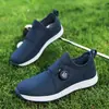 Nuevos zapatos de golf para exteriores transfronterizos, antideslizantes e impermeables, zapatos casuales para hombre y mujer, zapatos de viaje resistentes al desgaste con hebilla, en stock