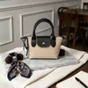 Bolsa de Ombro de Grande Capacidade Europeia e Americana Moda Retrô Casual Bolsa de Mão Bolsa Tote de Luxo Leve de Alta Qualidade
