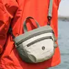 Atacado transfronteiriço nova bolsa de mão coreana de nicho com cor contrastante bolsa de sela de lona bolsa de ombro único transversal bolsa de celular para atividades ao ar livre