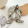 Bufanda Cuadrada Pequeña de Algodón Puro 70cm Transpirable Fresca Suave Artística Decorativa Bufanda de Seda Pequeña Primavera y Verano Versátil Bufanda Floral Mujer