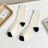 Calcetines de becerro con patrón oscuro de la letra M de primavera y verano, calcetines de moda, calcetines de moda, calcetines de rizo, calcetines de algodón sin costuras en la puntera cosidos a mano para mujer, lote