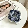 Goma de pelo scrunchie vintage versátil extragrande para adultos, elegante scrunchie floral para coleta