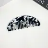 Pente Geométrico de Acetato com Efeito Mármore Retro Coreano Portátil Mini Pequeno de Dentes Largos para Cabelo