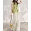 Regata sem mangas com bolinhas estilo francês para mulheres, verde de verão com decote V, amarração e babados, moda camisola