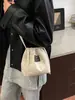 Bolso Cubo Ligero Casual Transfronterizo con Cordón, Bolso de Hombro Versátil y de Moda, Adecuado para Viajes Diarios y Llevar en la Mano o Cruzado para Mujeres