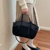 Bolsa feminina retrô de grande capacidade, bolsa tote de inverno transfronteiriça nova moda para o dia a dia, bolsa de ombro fosca mãe e filho