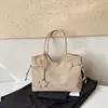 Bolsa Tote con Cordón Tono Maillard de Comercio Exterior para Mujer Otoño Nicho Coreana Retro Moda Chic Bolso de Hombro Único