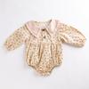 Enterizo para Bebé Estilo Coreano Ropa Nueva de Manga Larga para Niñas con Cuello de Muñeca y Estampado Floral Pequeño, Mameluco para Bebé de Manga Corta