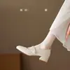 Zapatos Mary Jane suaves y elegantes de cuero suave para mujer, nuevo estilo otoño 2026, punta cuadrada, tacón grueso francés, estilo de hada, adecuados para combinar con faldas