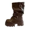 Populares botas Martin de suela gruesa de estilo coreano, versátiles, para aumentar la altura, para mujer, nuevas botas de otoño 2026 en color marrón, versátiles, de media caña