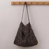 Bolso de lona con estampado floral fresco de Dongdaemun, estilo coreano, para mujer, estilo urbano, combinable, para debajo del brazo, precio unitario, gran capacidad.