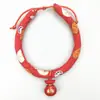 Explosivo color japonés gato y gato con cuello de viento perro pequeño Campana collar para mascota fabricantes de joyería