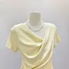 Top versátil de estilo coreano para adelgazar, sensación pura de deseo relajado, fruncido, manga corta, camiseta de verano asimétrica con escote Bardot que revela la clavícula para mujer