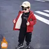 Chaqueta Gruesa con Forro de Polar para Niños Otoño Invierno 2026 Nuevo Estilo Coreano Elegante Ropa para Bebés y Niños Chaqueta Estilo Ropa de Trabajo Moderna