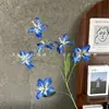 Nuevo Modelo de Flores Artificiales: Flor de Iris de 6 Cabezas para Decoración de Fondo de Escenario de Boda, Decoración de Señalización Guía de Hotel, Venta al por Mayor Transfronteriza
