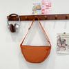 Bolsa de Ombro Estilo Japonês Leve 2025 Bolsa de Axila Bolsa de Bolinho de Massa Bolsa de Bolinho de Massa Feminina Bolsa de Ombro Único de Lona Tendência Nova Transfronteiriça Cor Pura