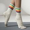 Meias Longas de Yoga Listradas Outono e Inverno Antiderrapantes Profissionais Femininas Atacado Meias de Pilates Comprimento Médio Fitness Algodão Penteado Absorvente de Suor