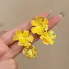 Flor Rica Humana ~ Brincos de Flor Dourada Elegantes Brincos de Luxo Leve de Nicho Para Todas as Ocasiões Brincos