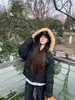 Chaqueta acolchada con capucha y cuello de pelo de diseño de marca de moda para mujer, cálida para otoño e invierno, holgada, casual, color liso, abrigo básico de algodón